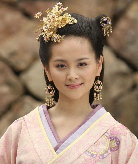 北影校花美人图谱 华妃蒋欣坎坷上位