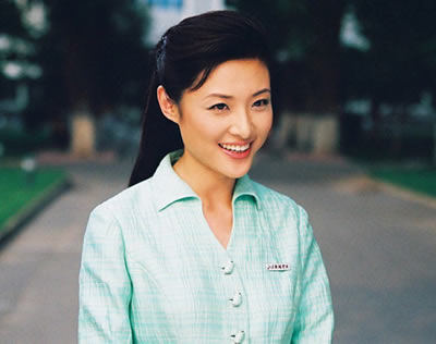 周涛亮相主持全国农民春晚