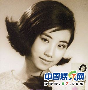 TVB明星童年照 黄宗泽孤僻抱猫 滕丽名三角眼无美女相