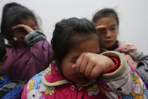 湖南发生校园惨案 校长护学生被砍死