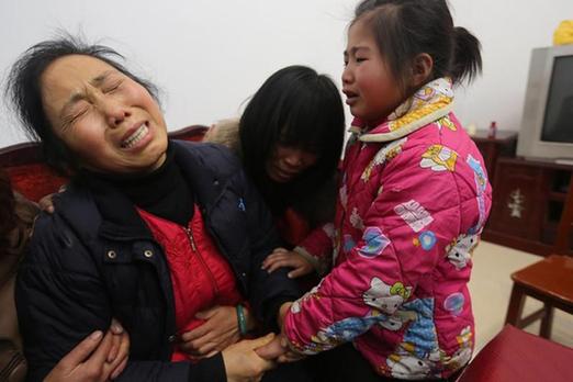 湖南发生校园惨案 校长护学生被砍死