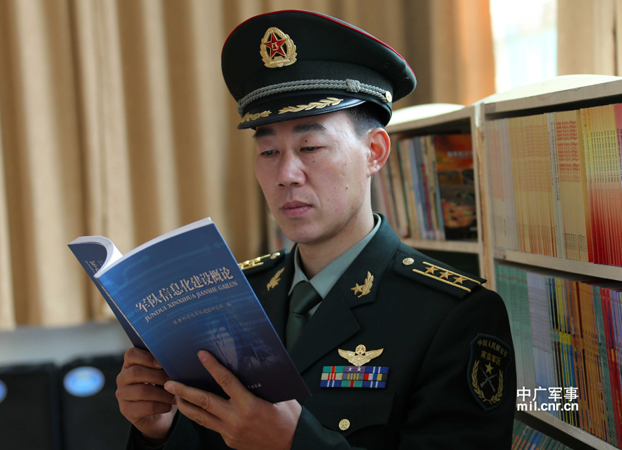 武直10直升机编队凶猛照