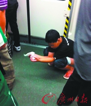 广州政协委员直指地铁公厕儿子曾拉在裤子上