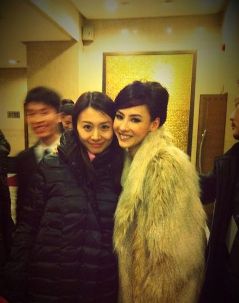 张柏芝今年欲登辽视春晚 会本山大叔吃火锅