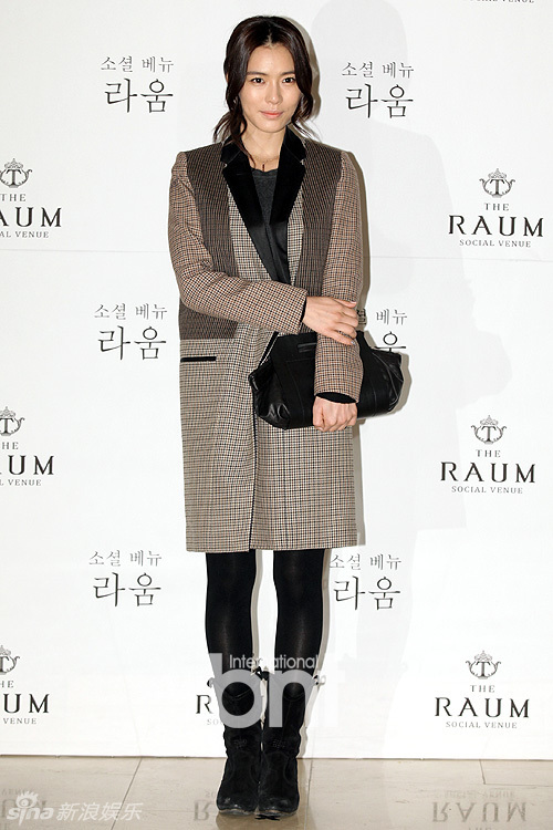 苏幼珍嫁大15岁新郎 韩星汇聚如盛典