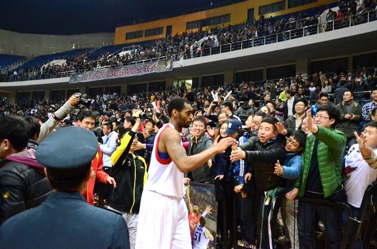 双星两个加时2分险胜天津 惨烈迎来5连胜 双星两个加时2分险胜天津 惨烈迎来5连胜