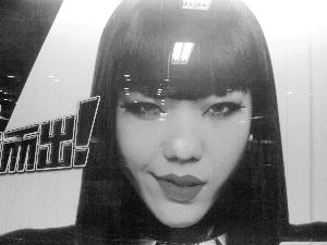 明星缺钱代言尺度大