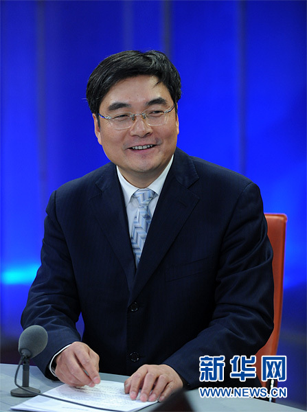 铁道部:在窗口和售票点彻夜排长队买票现象基本消失