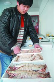 海鲜沾年气 身价翻番涨