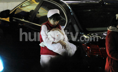 李小璐爱女正脸首次曝光