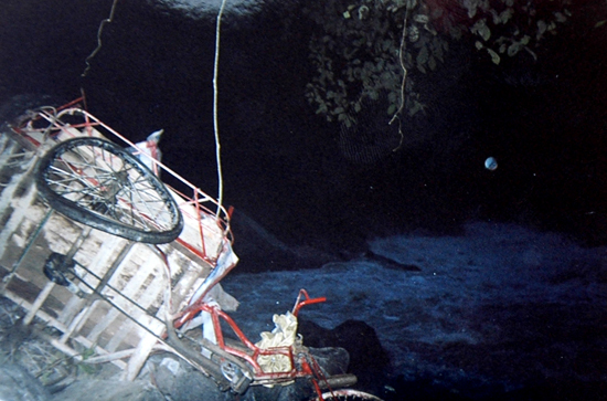 小麦岛流浪王 中国阿甘骑三轮走中国