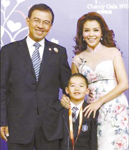 春晚主持人消失之谜：文清嫌钱少 朱迅两次患血管瘤