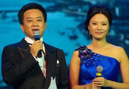 春晚主持人消失之谜：文清嫌钱少 朱迅两次患血管瘤