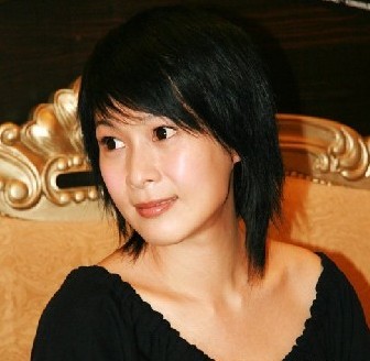 明星为爱疯狂举动：张柏芝搏命赚钱养男友 陈红险自杀