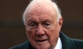 BBC再曝性侵案 83岁主播被控强奸多名少女(图)