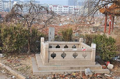 村庄拆迁300岁文物古井被破坏