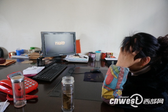 宝鸡市陈仓区城建局工作人员上班打游戏