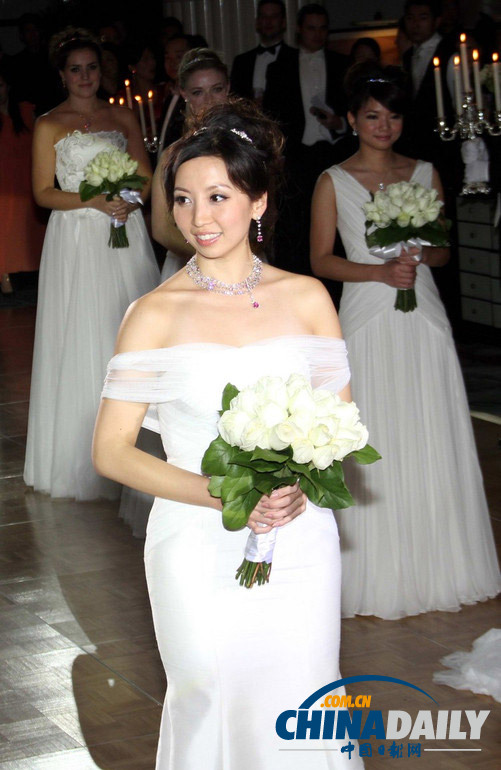 名门少女汇聚元媛舞会 林徽因曾孙女亮相备受瞩目