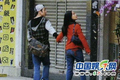 黄贯中朱茵夫妇合影