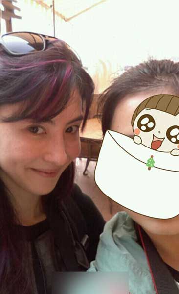 张柏芝与粉丝合影