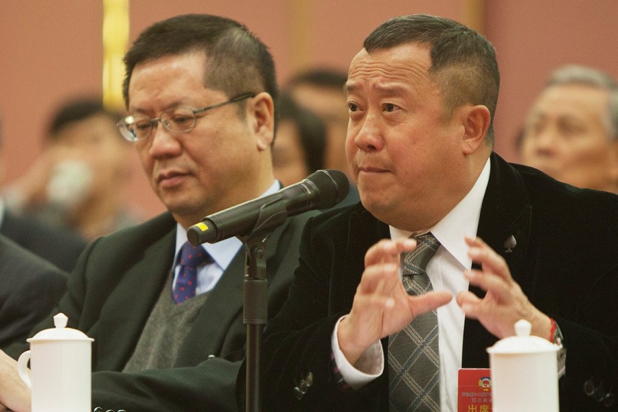 两会上的明星委员派头十足