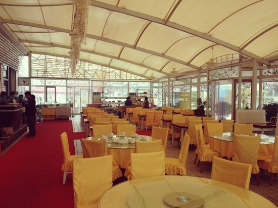 辽宁路一酒店被砸烂 老板曾扬言拯救科技街