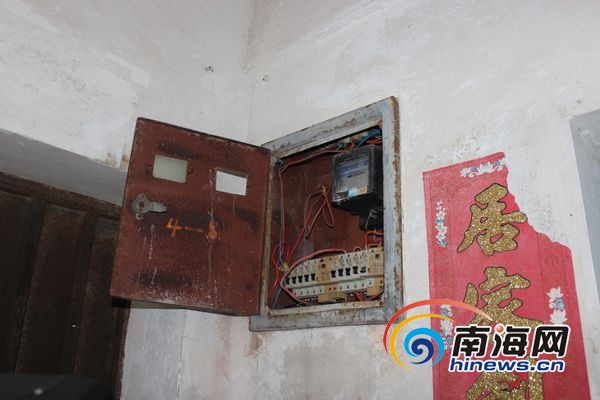 租户因拖欠租金房东锁门 租户因拖欠租金房东锁门