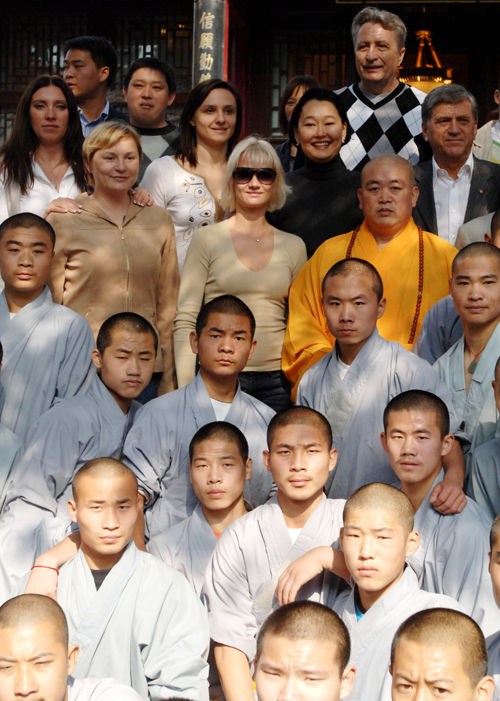 那些联姻高官的体坛明星