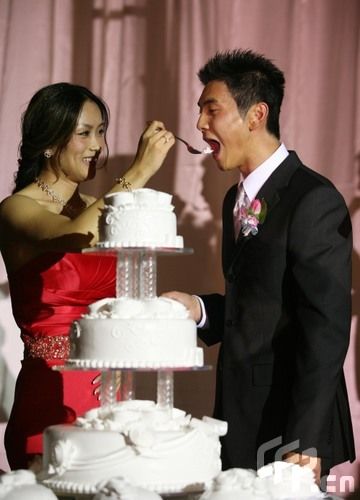 那些联姻高官的体坛明星