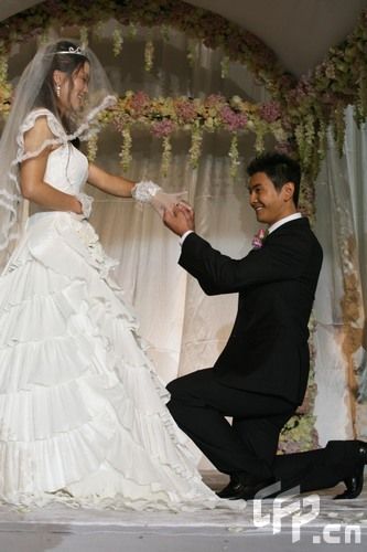 那些联姻高官的体坛明星