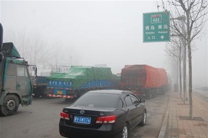 归程雾扰“误”声一片 归程雾扰“误”声一片