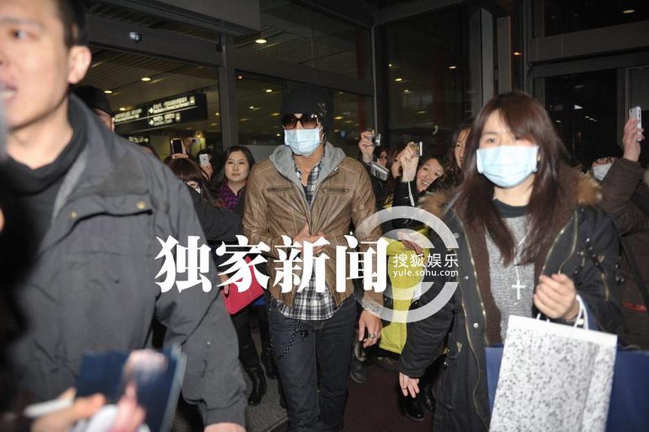 F4北京团聚“兄弟”捞金千万 网友：花美男变大叔