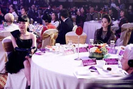 吴莫愁伊能静同席尴尬