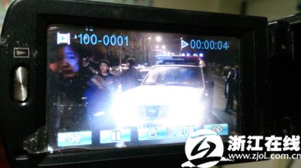 记者爆料人采访酒驾被殴打