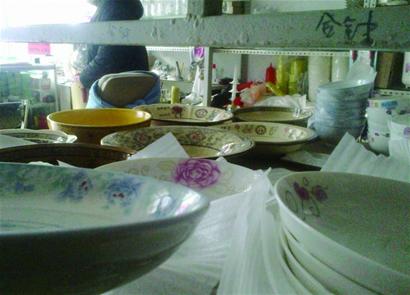 “瓷”旧迎新 小心中毒