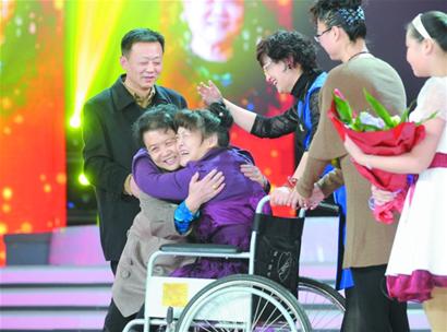 美德善举托起大爱丰碑