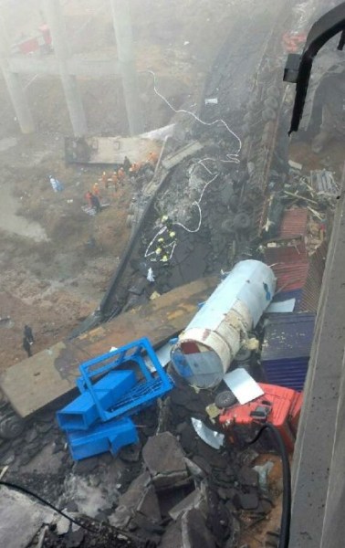 连霍高速满载烟花货车爆炸