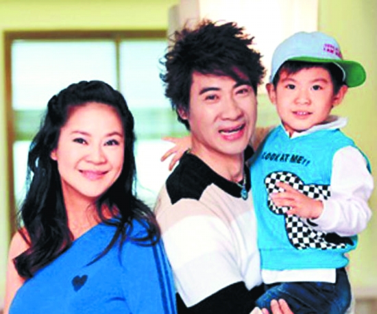 俞小凡一家 俞小凡一家