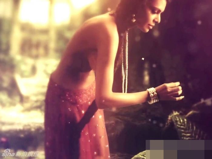 印度情色电影爱经唯美剧照 花花公子女郎出演