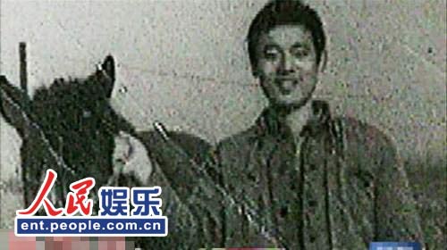 葛优24年无子婚姻隐情 曝其为梦想险与父反目