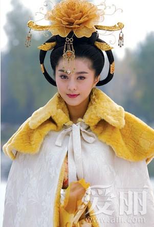 女星唐宫戏中的惊艳造型 养眼