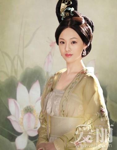 女星唐宫戏中的惊艳造型 养眼