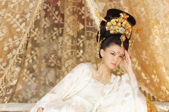 女星唐宫戏中的惊艳造型 养眼