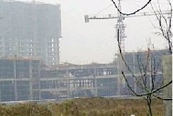 周口在建客运站坍塌续：当地政府仍不接受采访