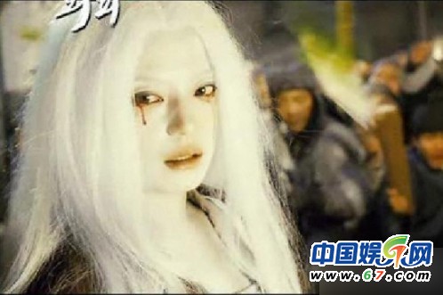 众星一夜白头惊雷还是惊艳