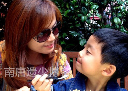 老牌歌手周冰倩6岁爱子曝光