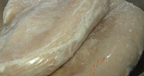 抚顺路批发市场猪肚塞满冰坨 2斤猪肚1斤冰 抚顺路批发市场猪肚塞满冰坨 2斤猪肚1斤冰