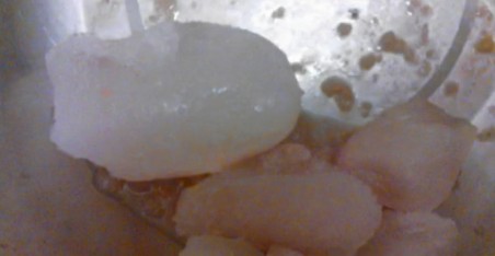 抚顺路批发市场猪肚塞满冰坨 2斤猪肚1斤冰 抚顺路批发市场猪肚塞满冰坨 2斤猪肚1斤冰