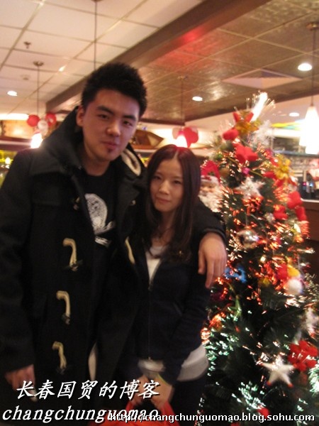 图揭昔日童星婚恋现状 宫傲与女友合照曝光