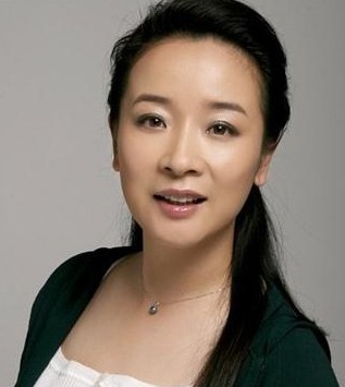 46岁陈小艺13岁儿子近照曝光